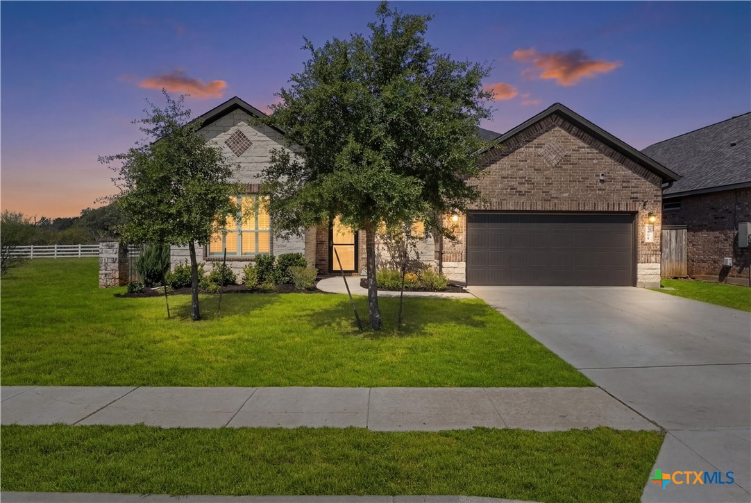 604 Academy Oaks Drive