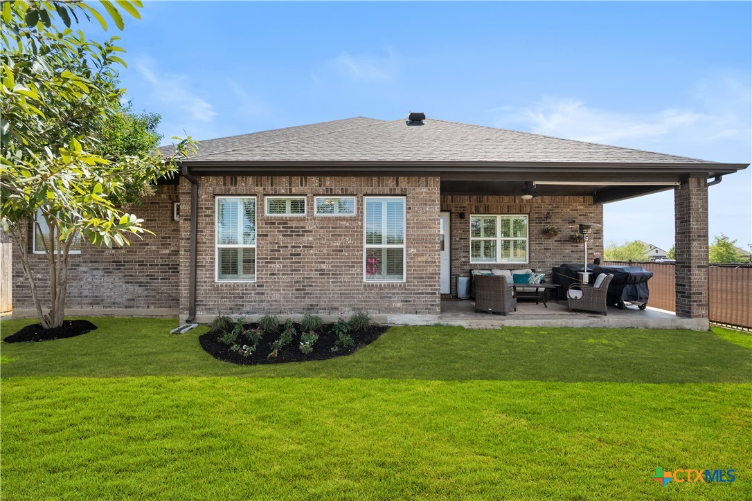 604 Academy Oaks Drive