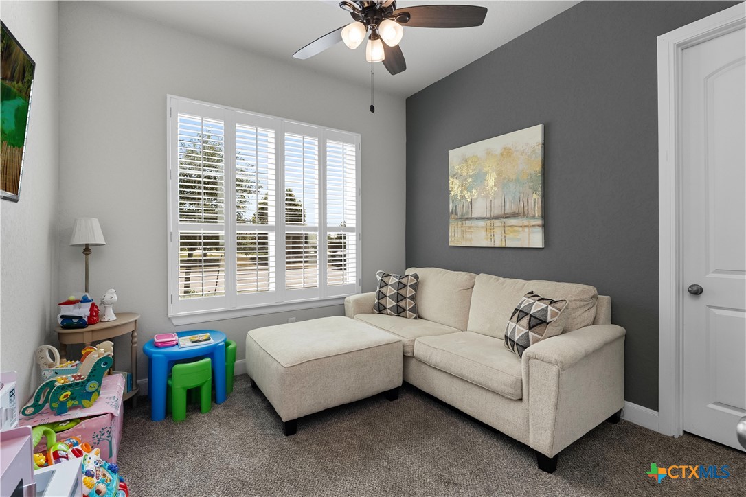 604 Academy Oaks Drive
