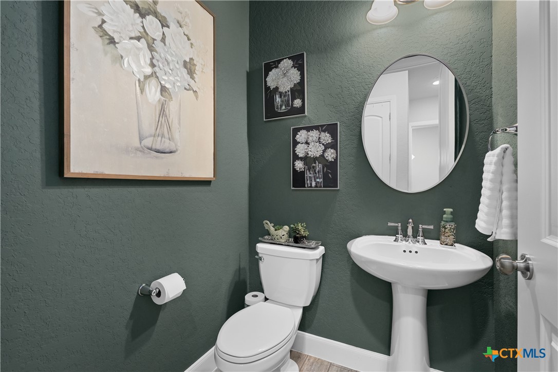 604 Academy Oaks Drive