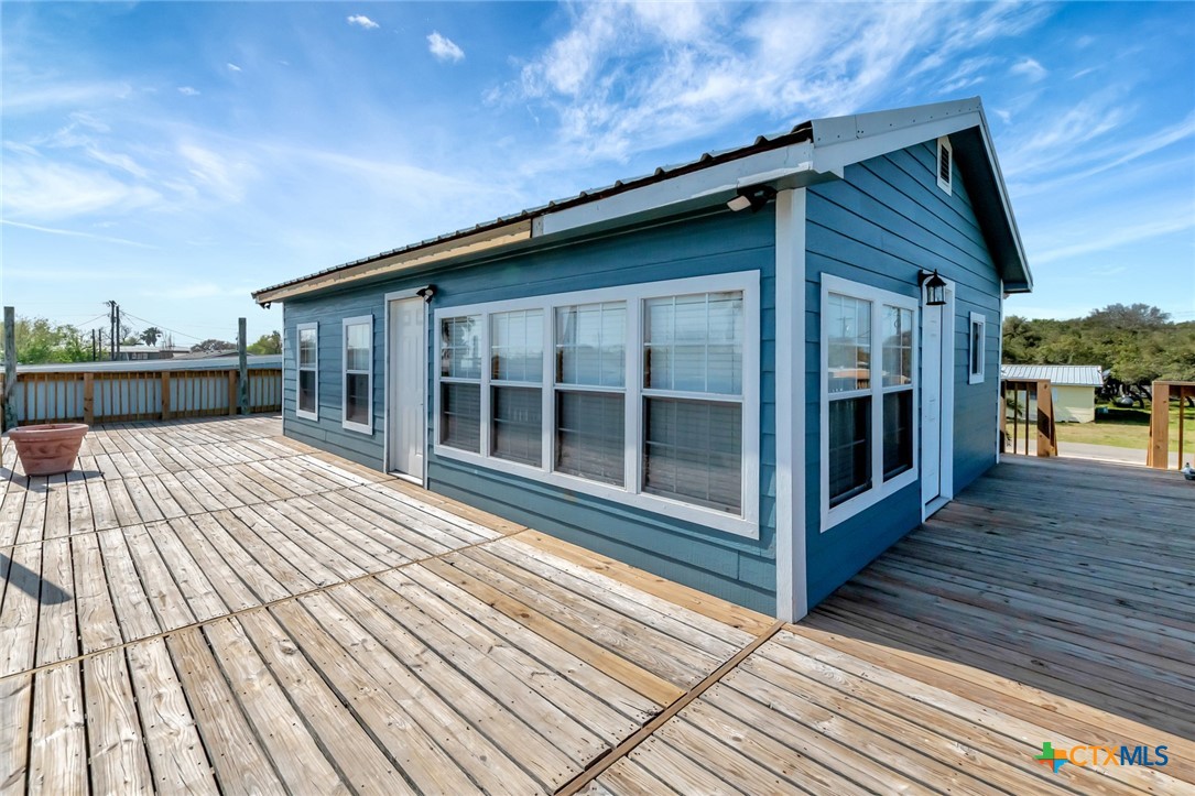 705 W Jefferson Avenue