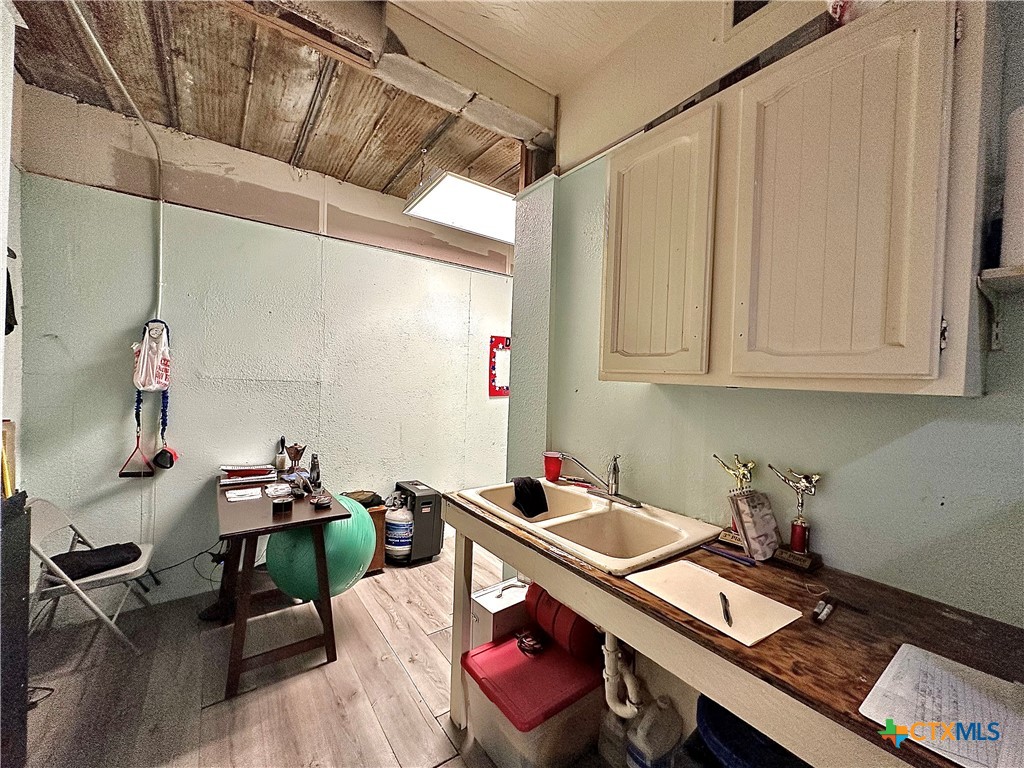 901 N Ben Jordan Street