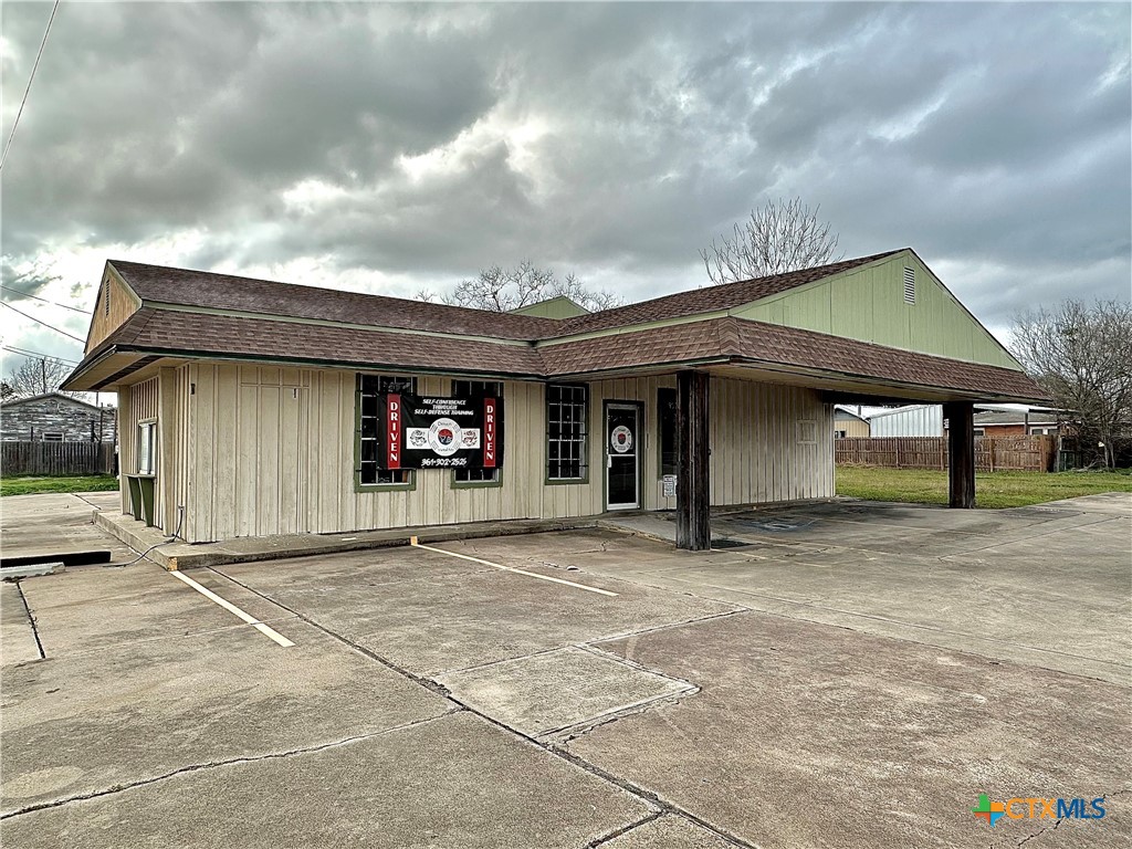 901 N Ben Jordan Street