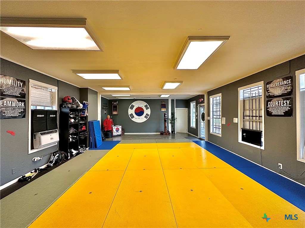 901 N Ben Jordan Street