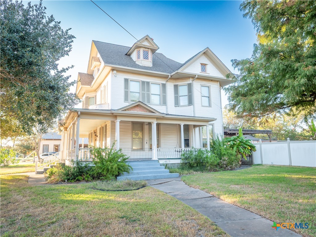 408 E Reuss Boulevard