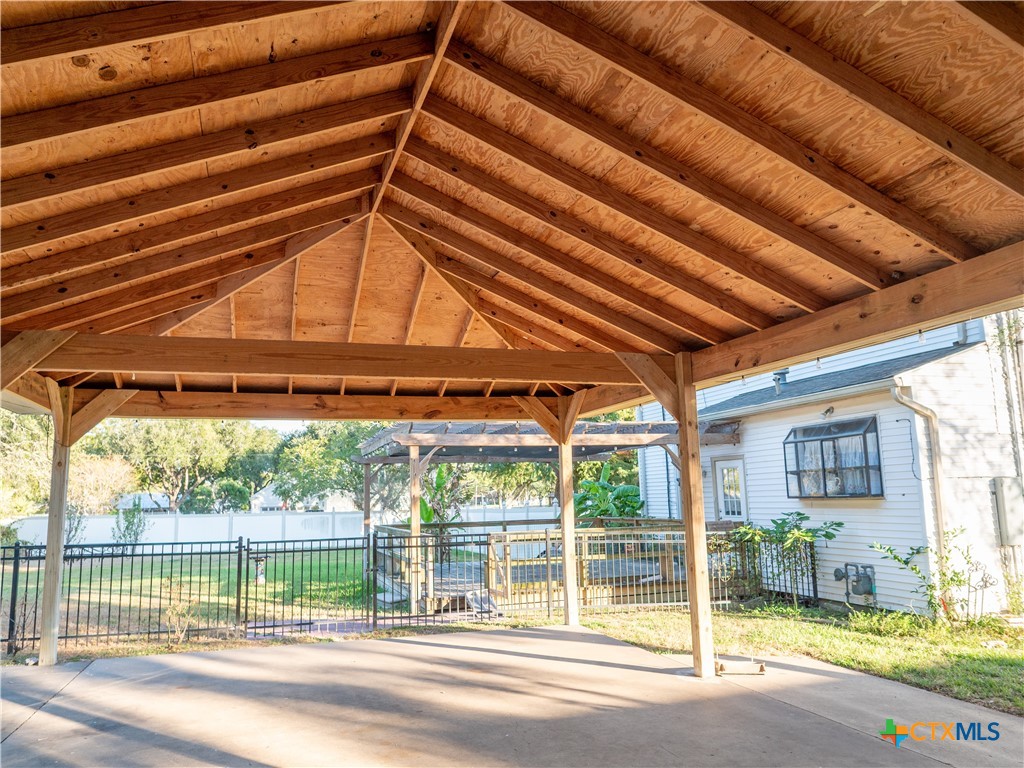 408 E Reuss Boulevard