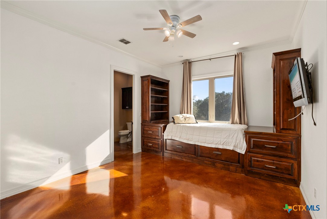 651 River Chase Dr Drive