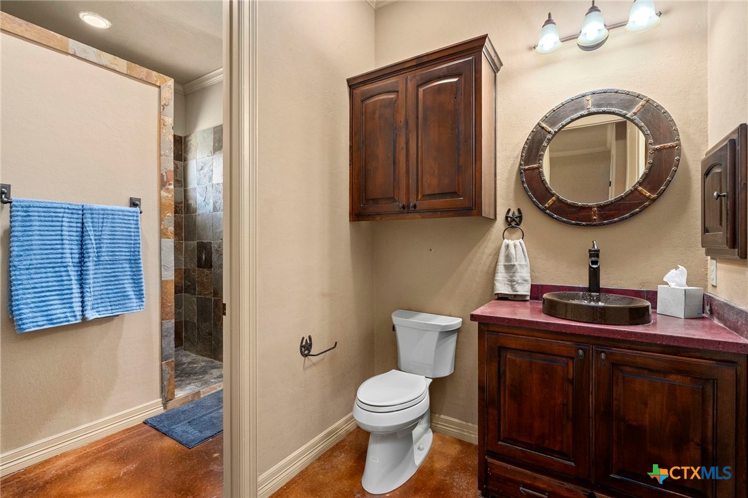 651 River Chase Dr Drive