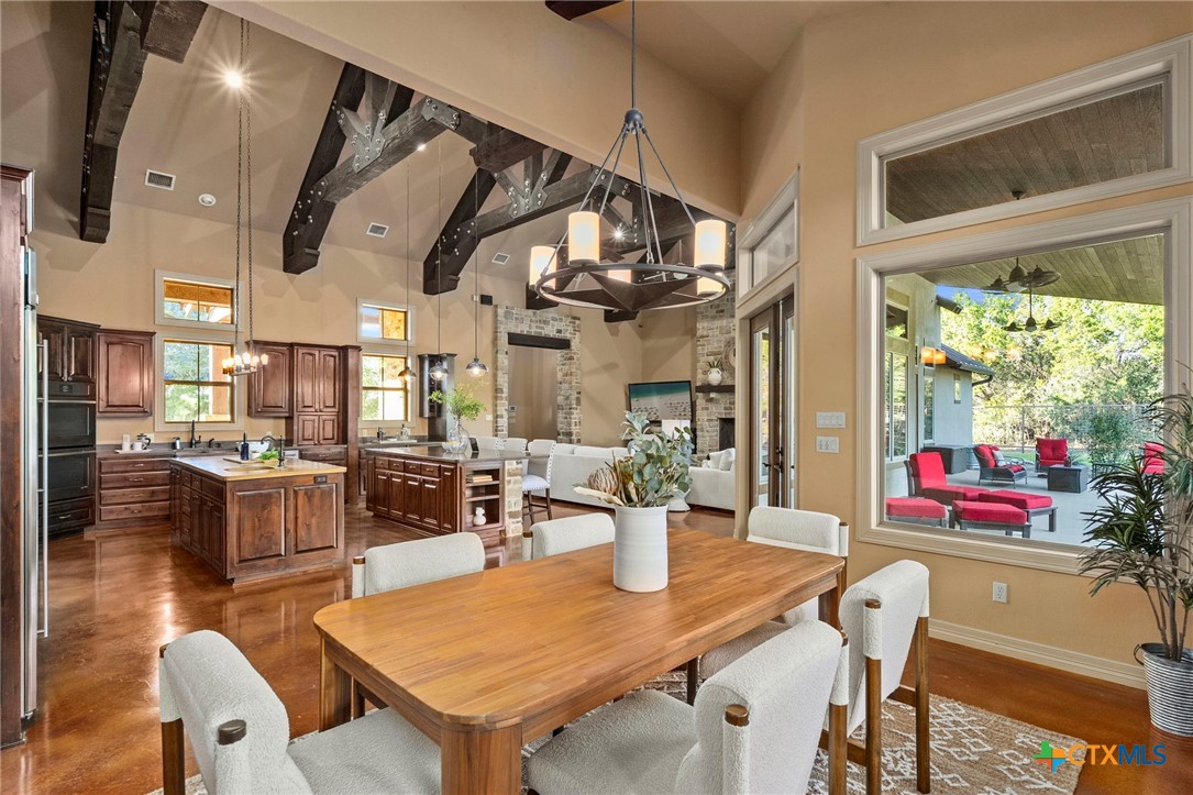 651 River Chase Dr Drive