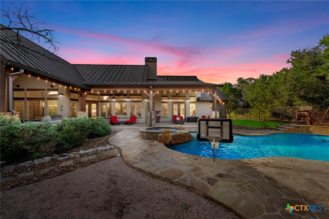 651 River Chase Dr Drive