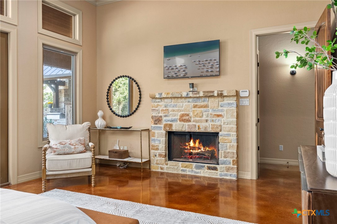 651 River Chase Dr Drive