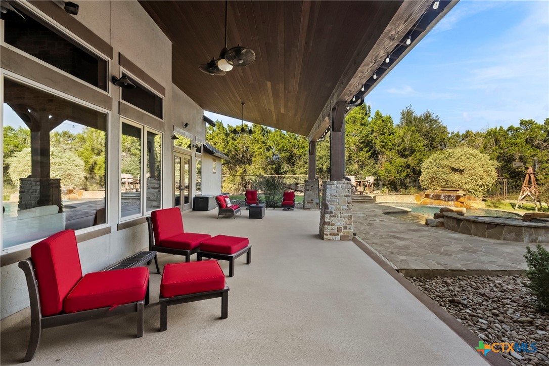 651 River Chase Dr Drive