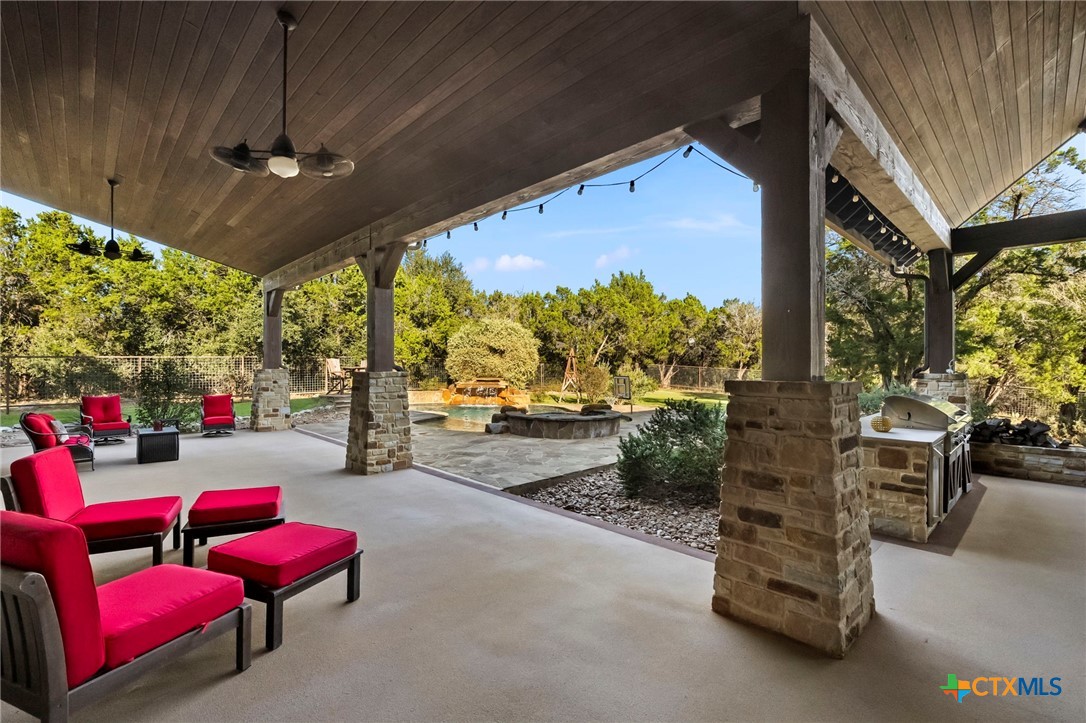 651 River Chase Dr Drive