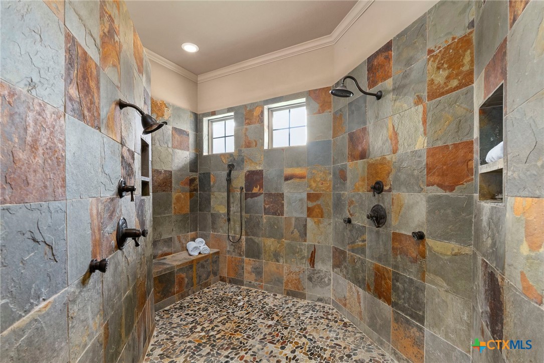 651 River Chase Dr Drive