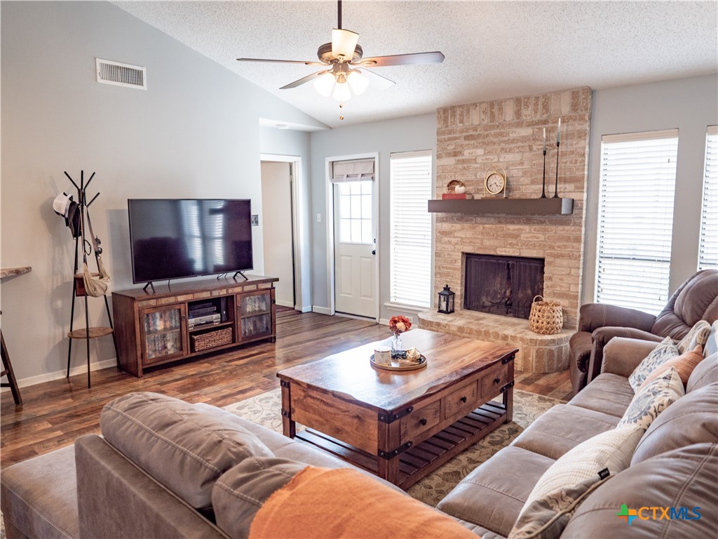 422 Kingwood