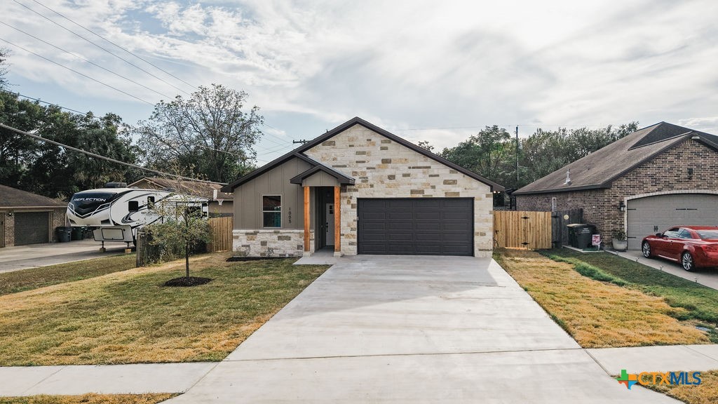 1005 Broadmoor Street