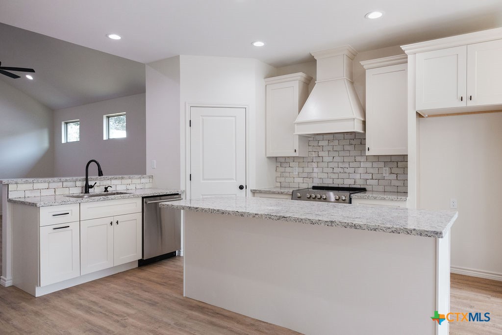 1005 Broadmoor Street