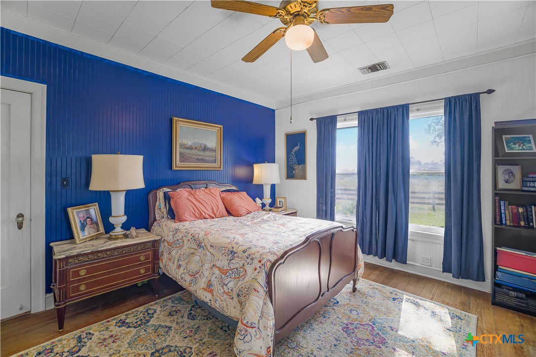 1733 County Road 284