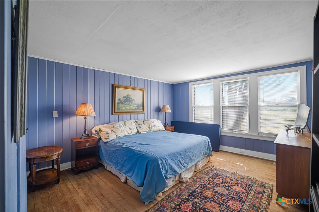 1733 County Road 284