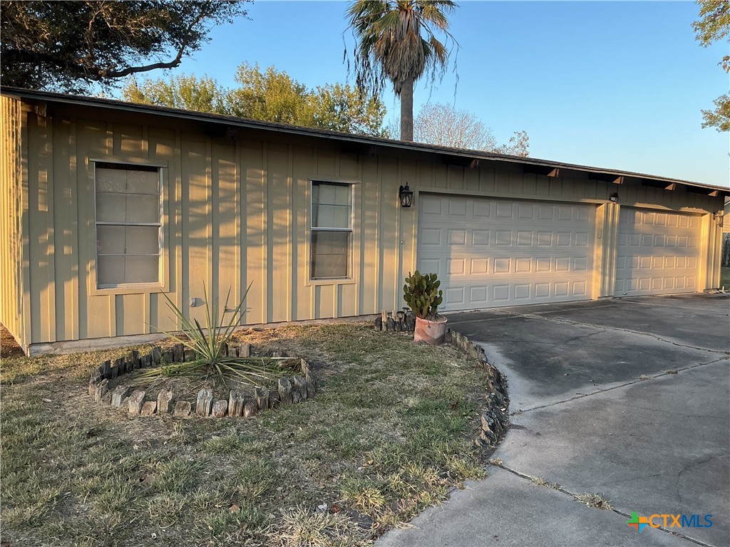 407 Wisteria Avenue