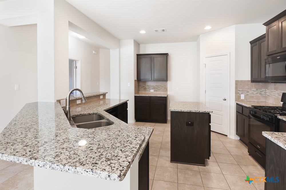 105 Leather Oak Loop