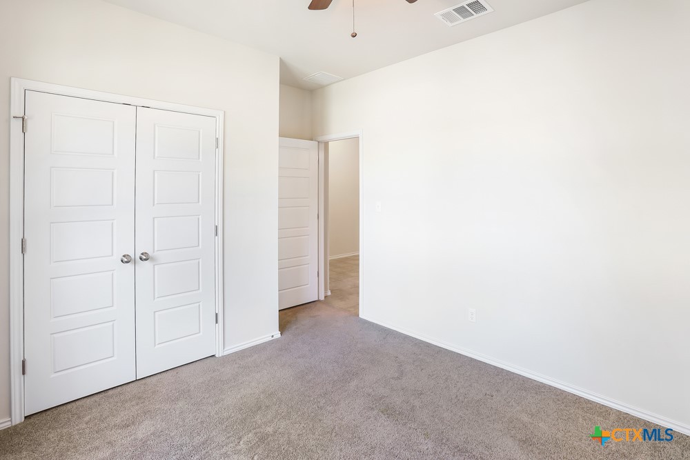 105 Leather Oak Loop