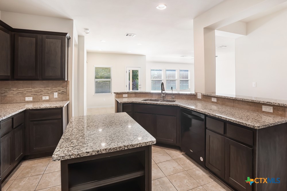 105 Leather Oak Loop