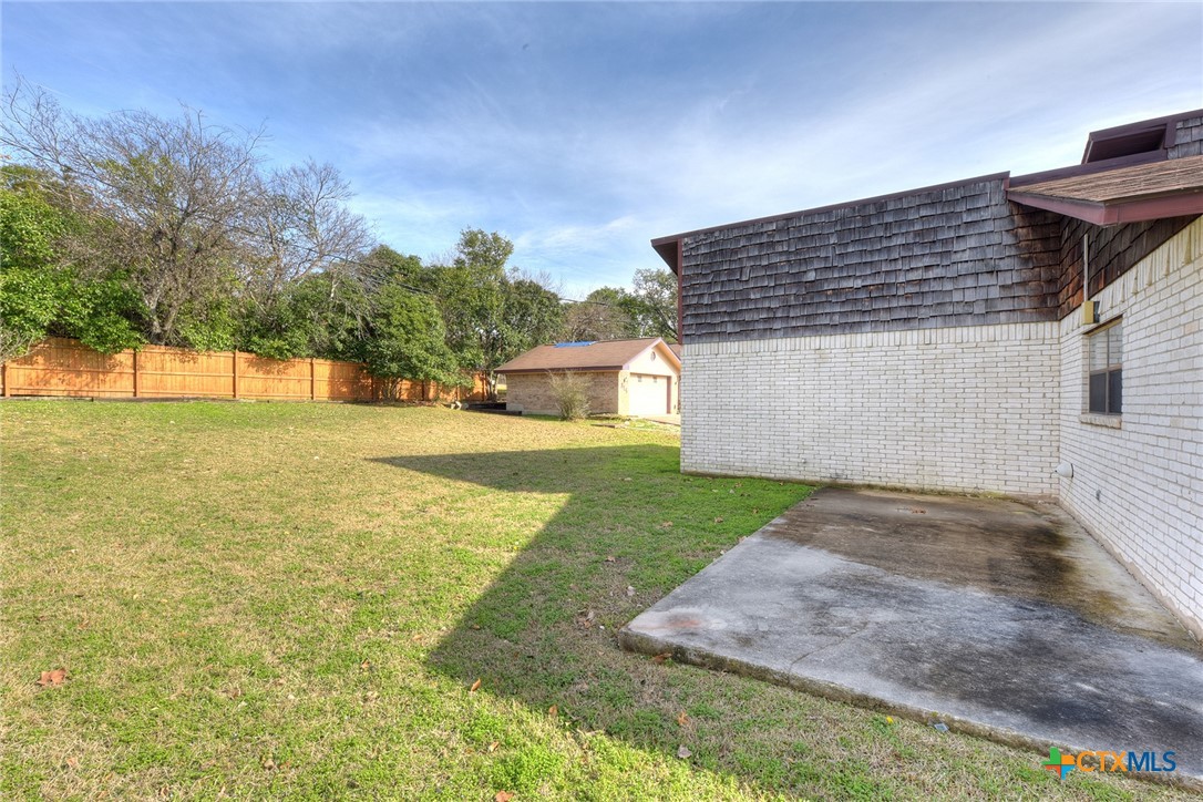 818 Lois Street A