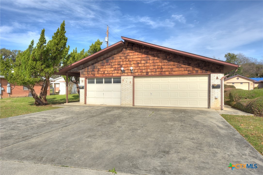818 Lois Street A