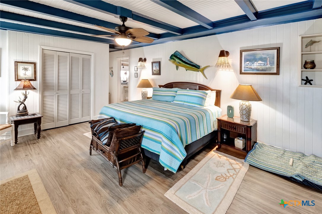 104 E Van Buren Avenue