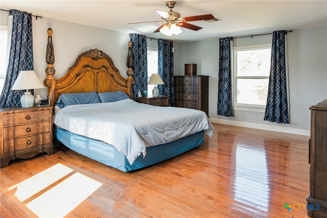 201 N Victoria Street