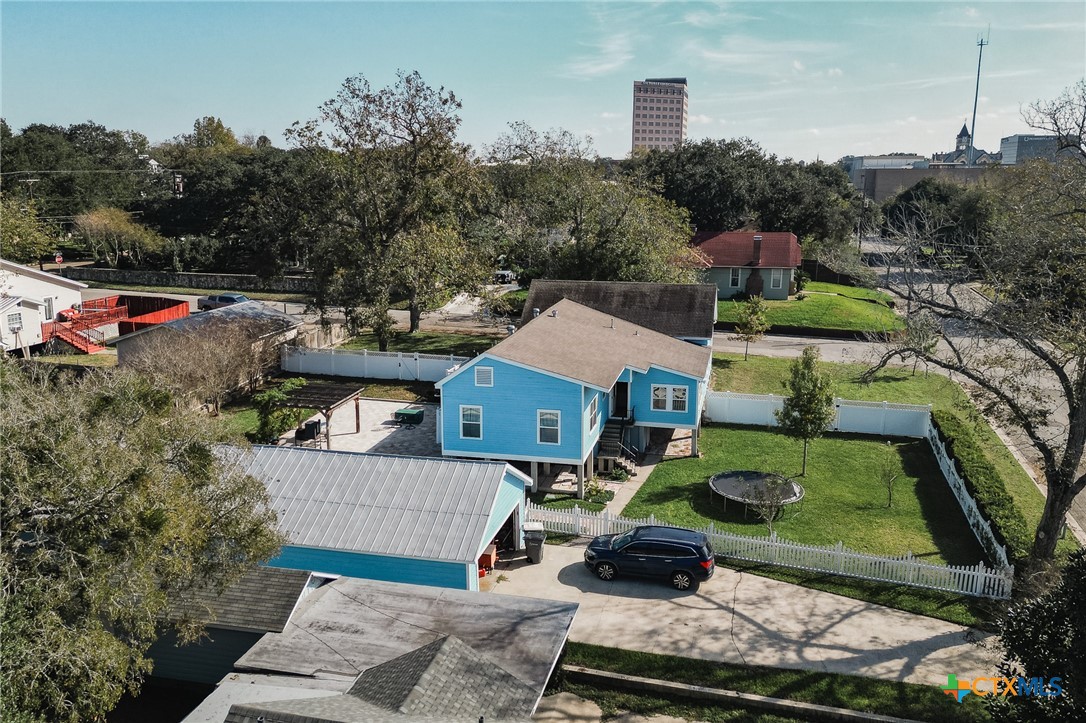 201 N Victoria Street