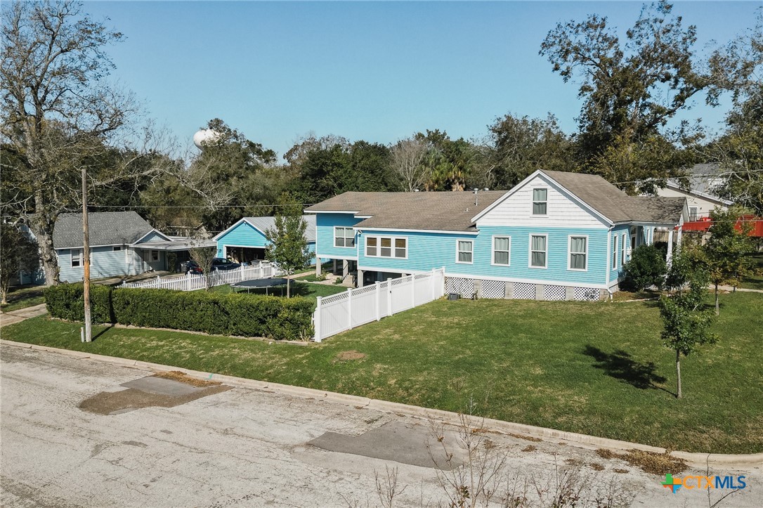 201 N Victoria Street