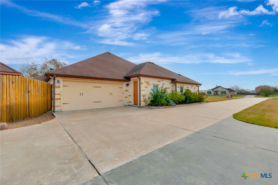 20 Stone Meadow Drive