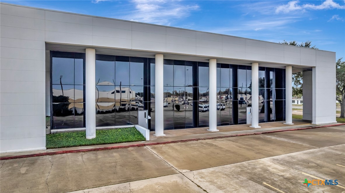 1908 N Laurent Street