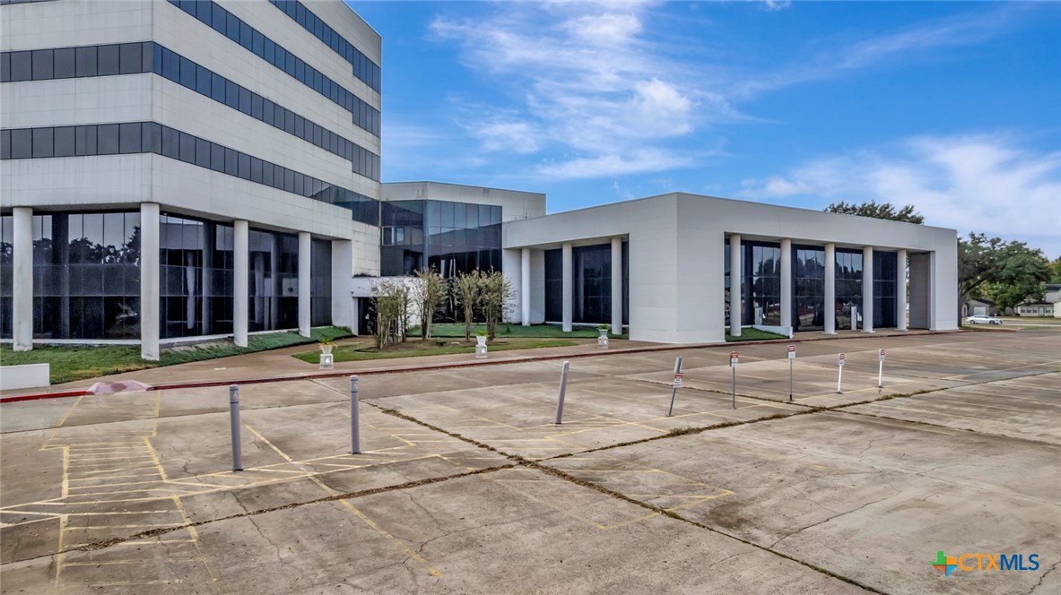 1908 N Laurent Street