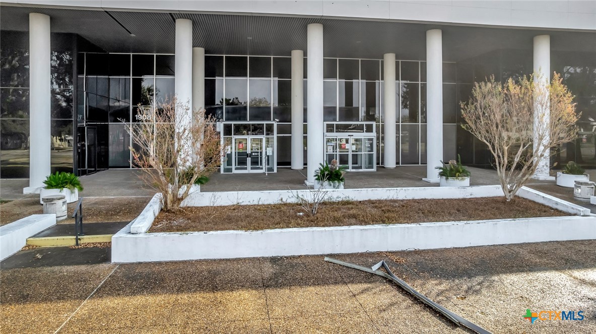 1908 N Laurent Street