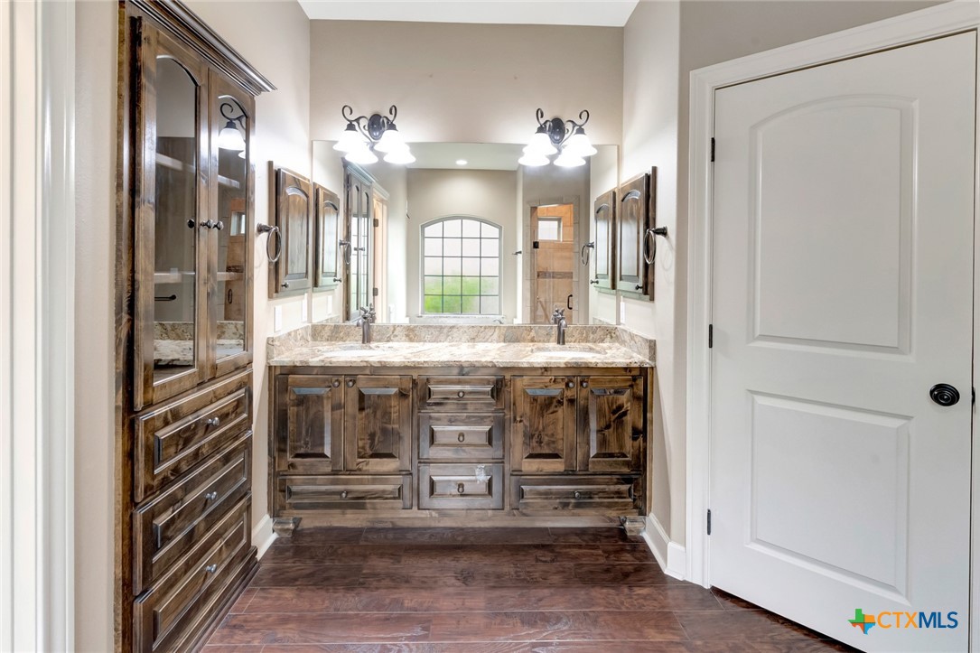 249 Post Oak Bend