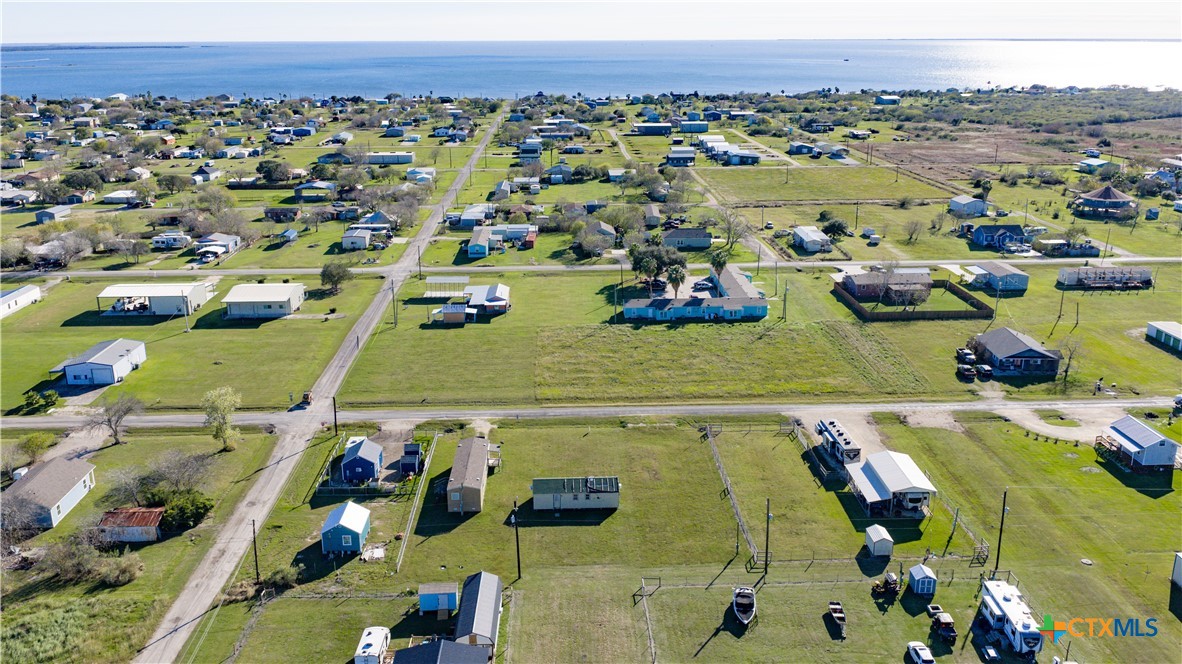 1306 W Ben Tindall Avenue