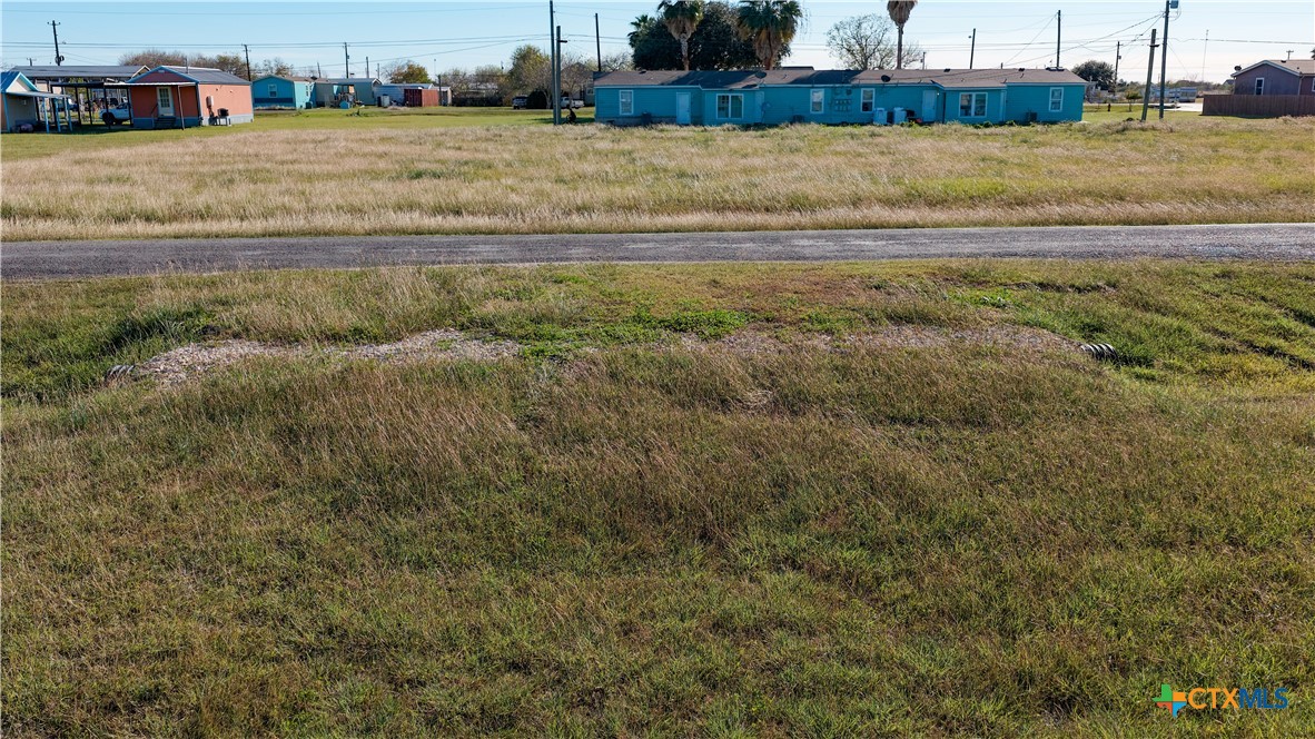 1306 W Ben Tindall Avenue