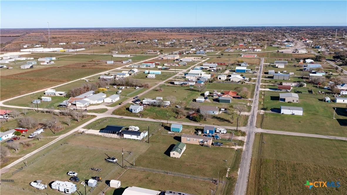 1306 W Ben Tindall Avenue