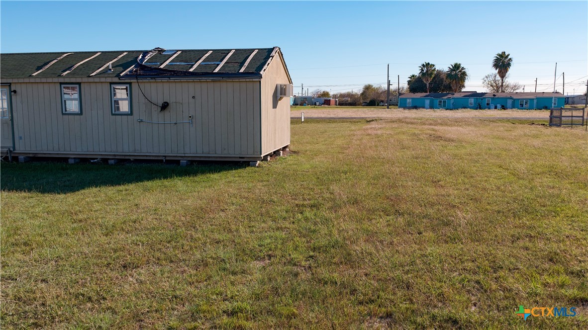 1306 W Ben Tindall Avenue