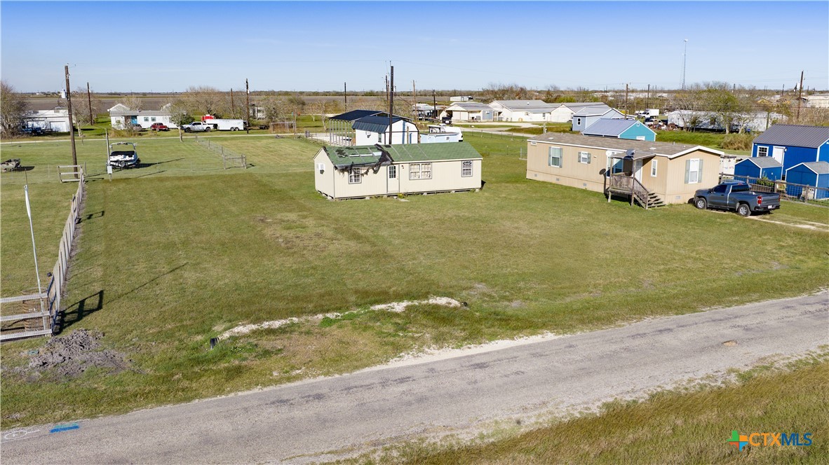 1306 W Ben Tindall Avenue