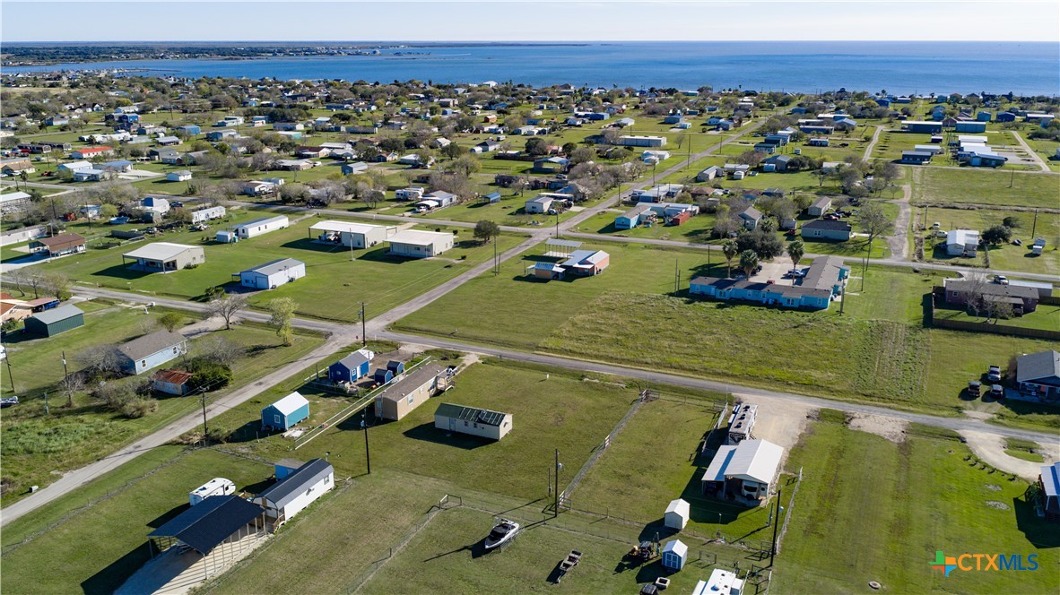 1306 W Ben Tindall Avenue