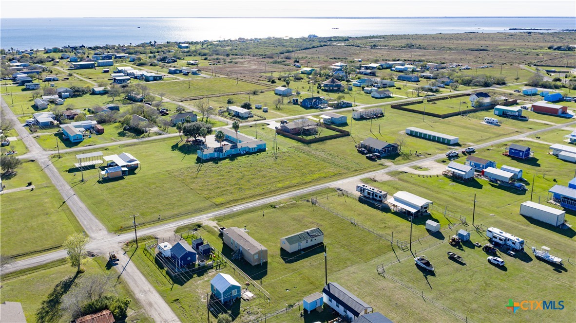 1306 W Ben Tindall Avenue