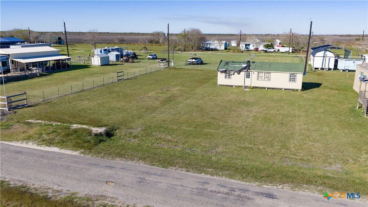 1306 W Ben Tindall Avenue