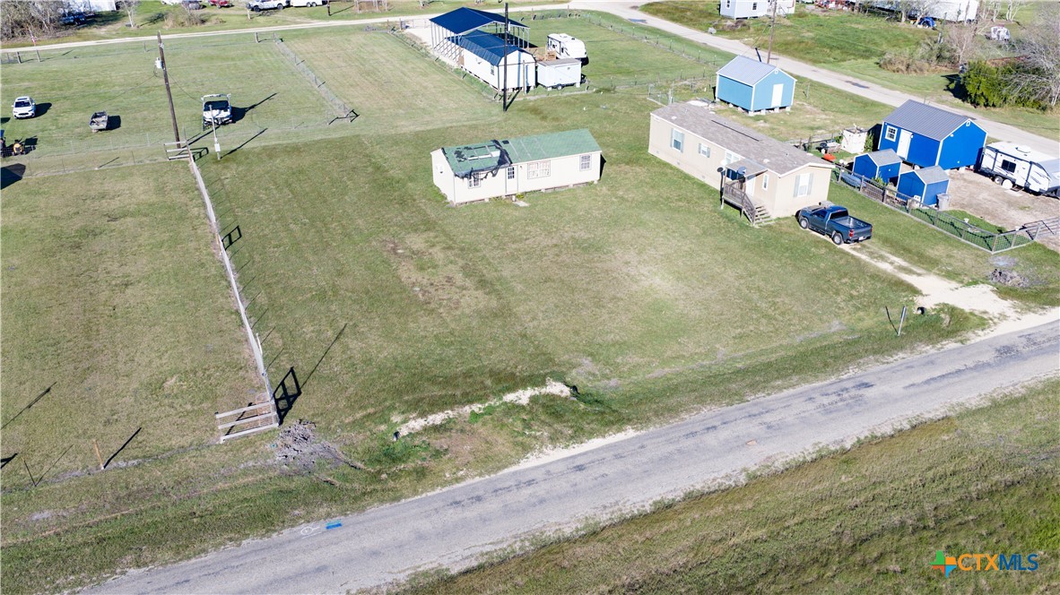 1306 W Ben Tindall Avenue