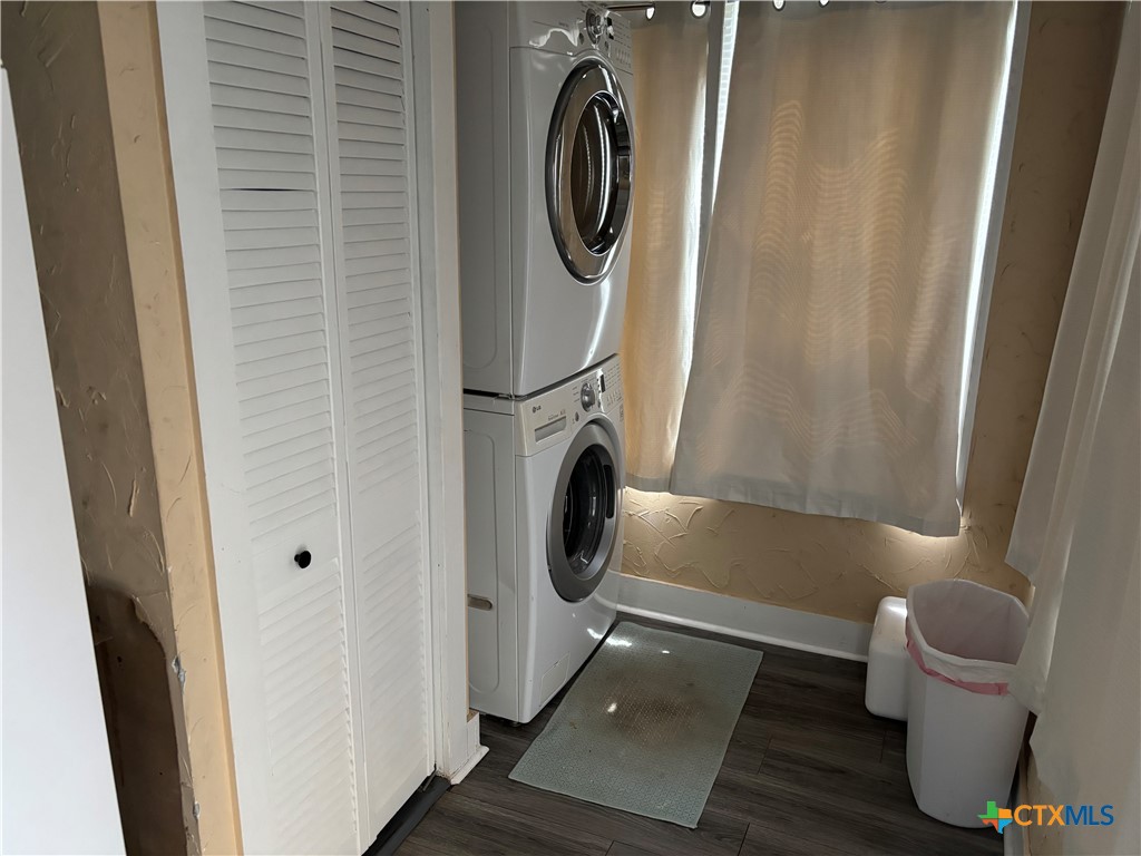 613 E Broadway Street 5