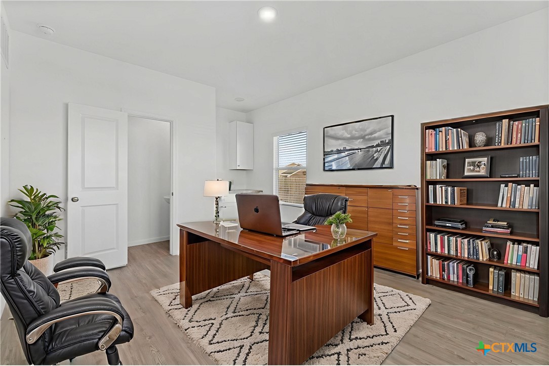 2741 Nueva Cordova