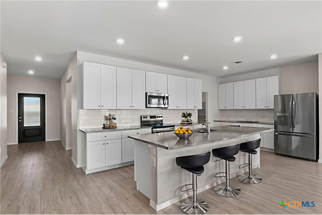2741 Nueva Cordova